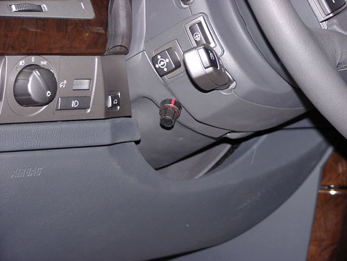 2003 BMW 745i - This is the volume / control knob for a k-40 radar detector conveniently mounted on the left side of the steering column.