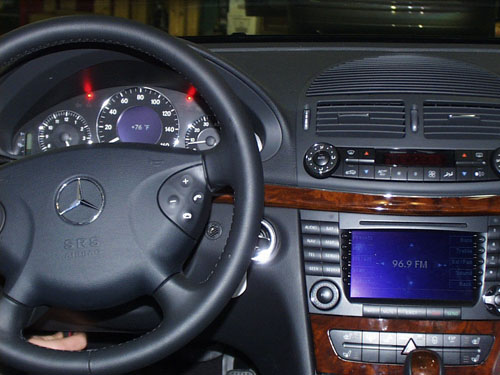 2005 Mercedes E430 - On this E-Class we opted to put the K-40 front and rear Warning LED's right into the instrument cluster. The left indicates front radar alert and the right one means rear, both mean LASER. WATCH OUT!